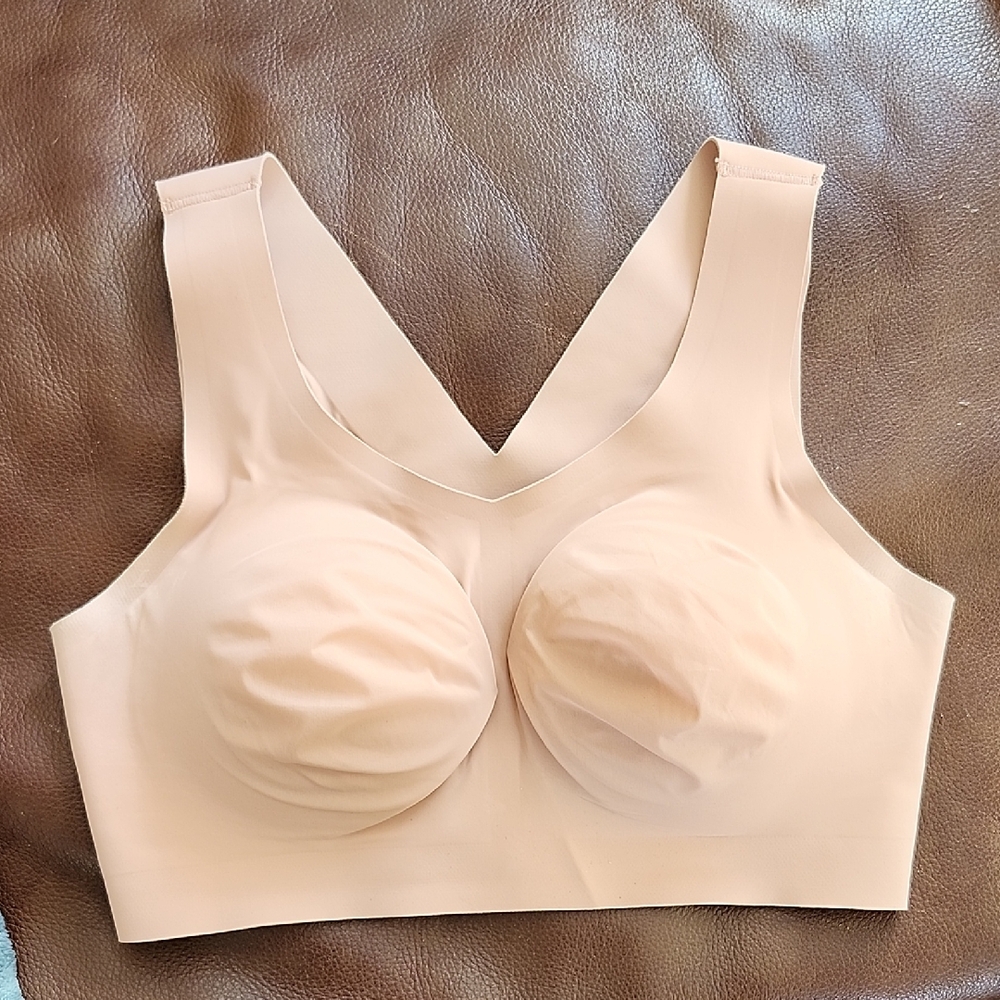 The DEFY bra, EVELYN & BOBBIE M